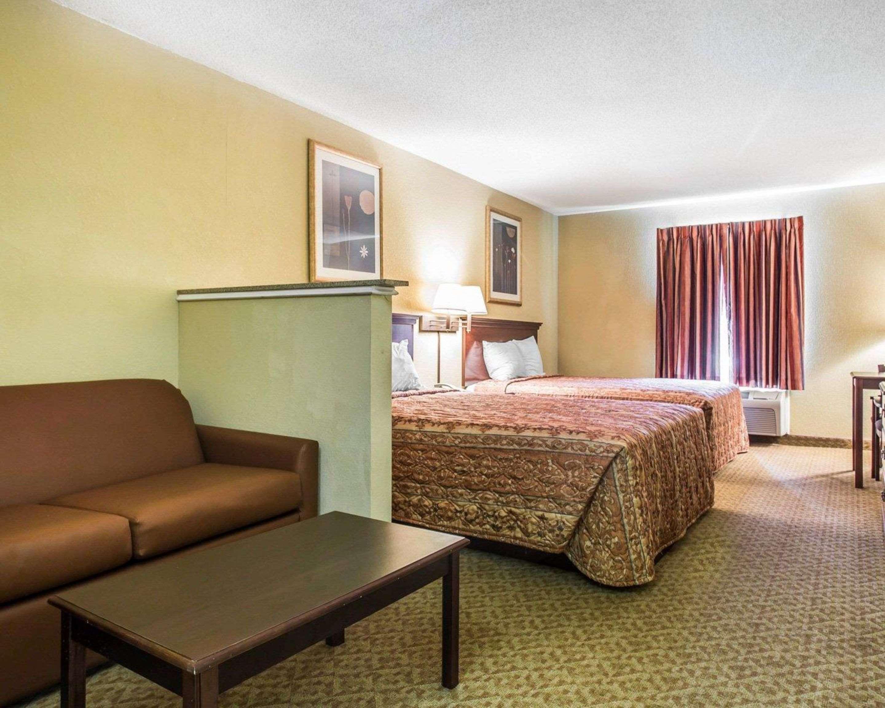 Rodeway Inn Forest Park Exterior foto