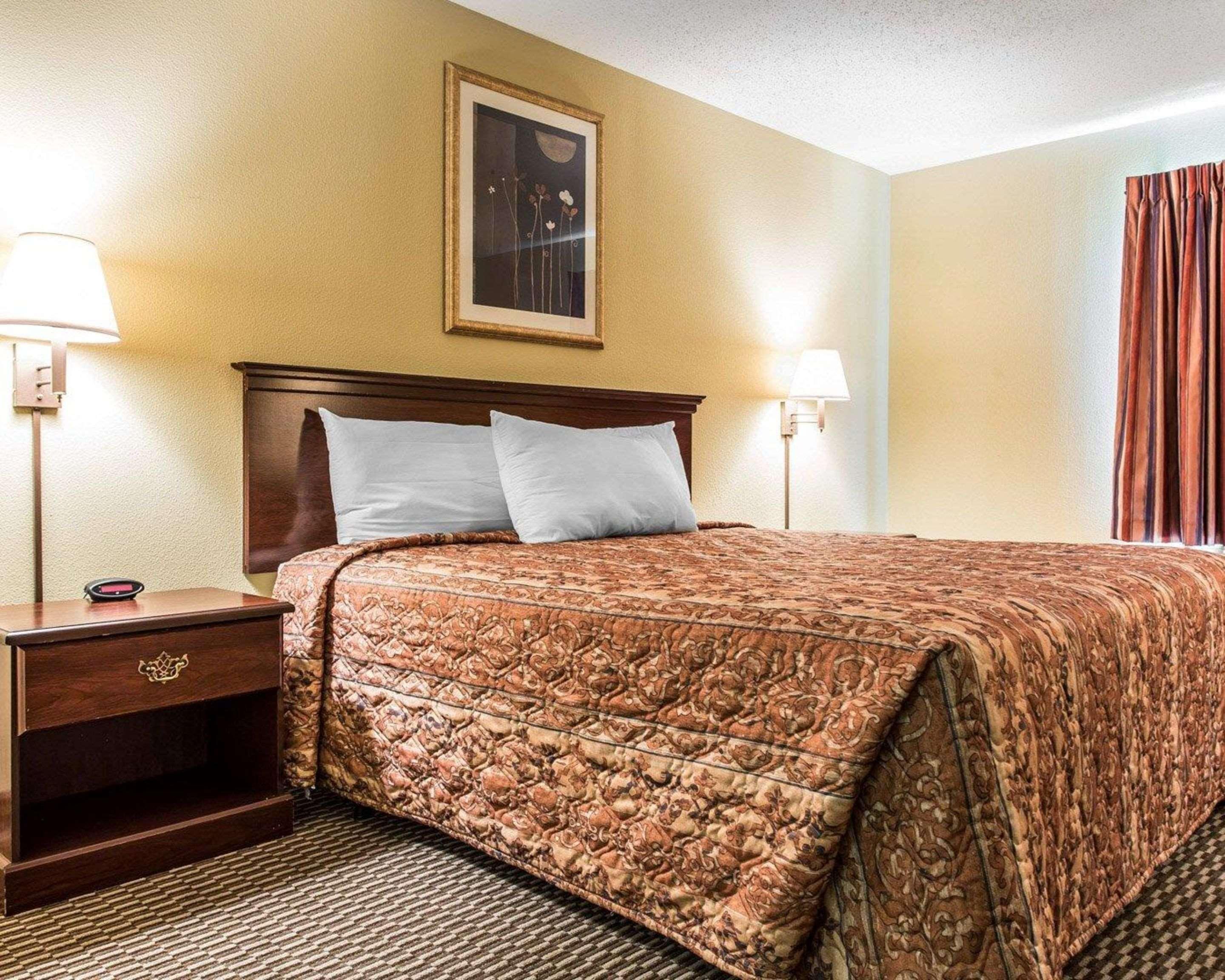 Rodeway Inn Forest Park Exterior foto